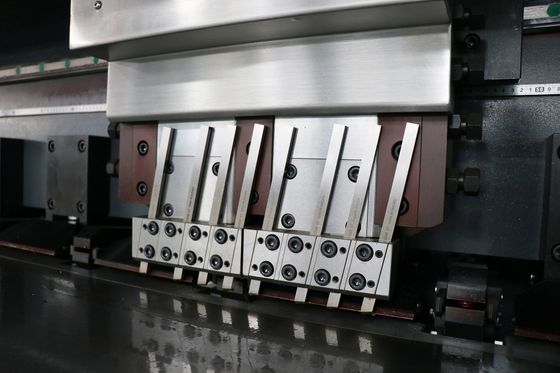 Máy cắt rãnh CNC 8MPa Máy tạo rãnh nhôm tổng hợp 6000mm